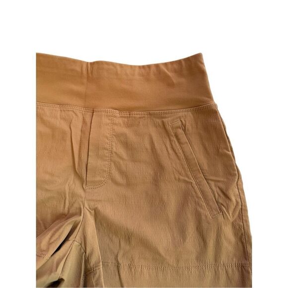 Athleta Trekke Shorts- size 6 - Picture 5 of 8